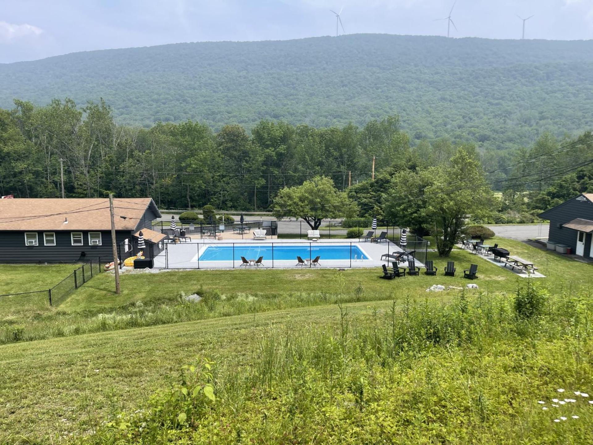 Berkshire Valley Inn North Hancock Kültér fotó